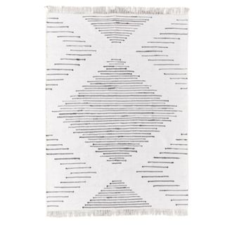 Black and white rug cut out 