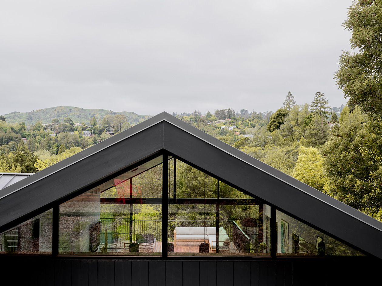 roofline of Mill Valley house Courtyard house