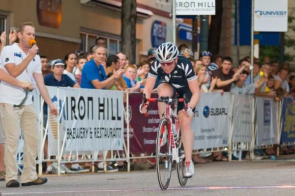 Lauren Ellis (BikeNZ) solos to victory.