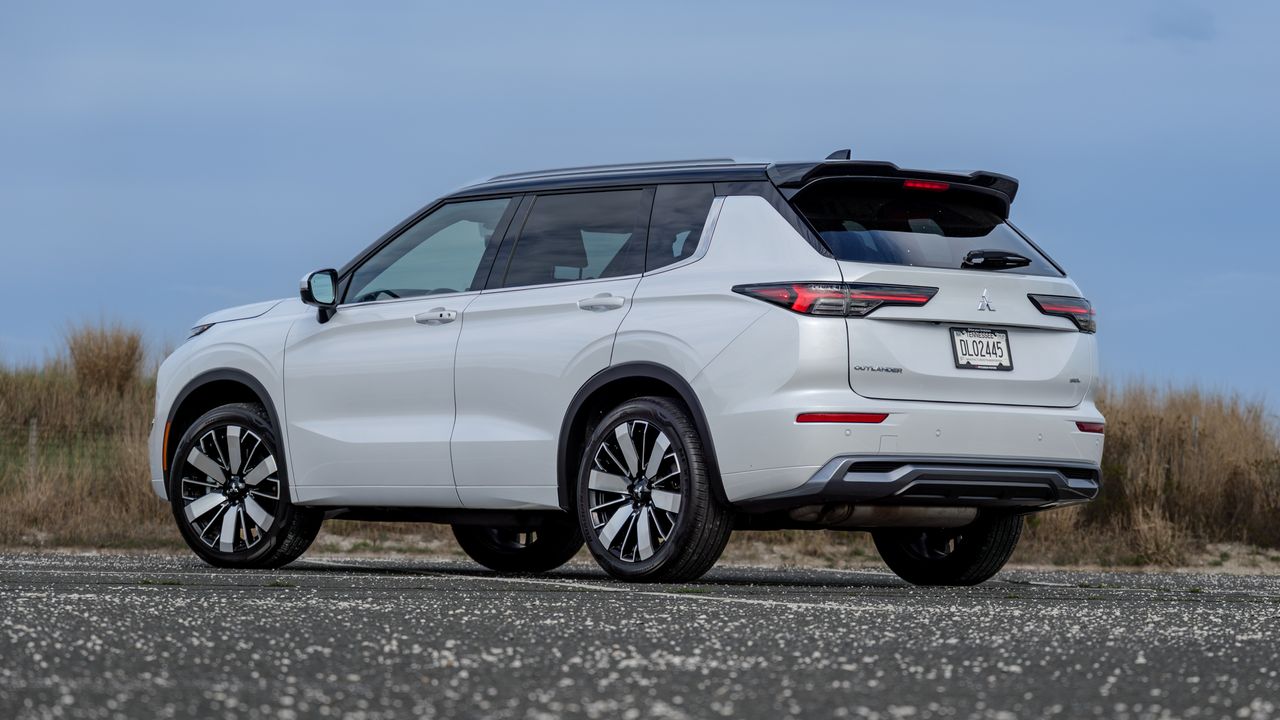 2026 Mitsubishi Outlander test drive.