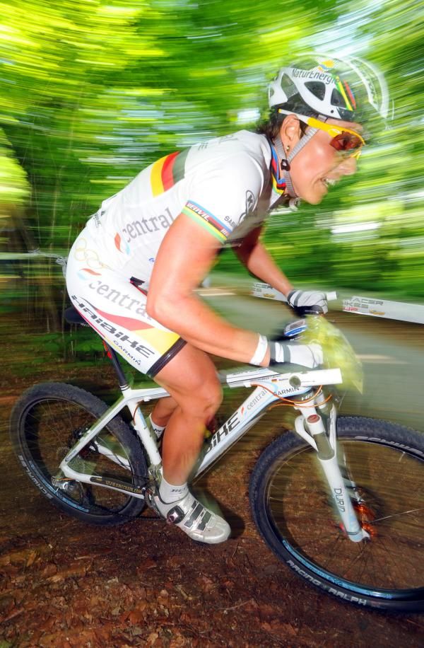 Sabine Spitz (Central Haibike) en route to third place