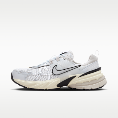 Nike V2k Run Women's Shoes With Reflective Accents - Summit White/pure Platinum/light Iron Ore/metallic Silver - Size 5