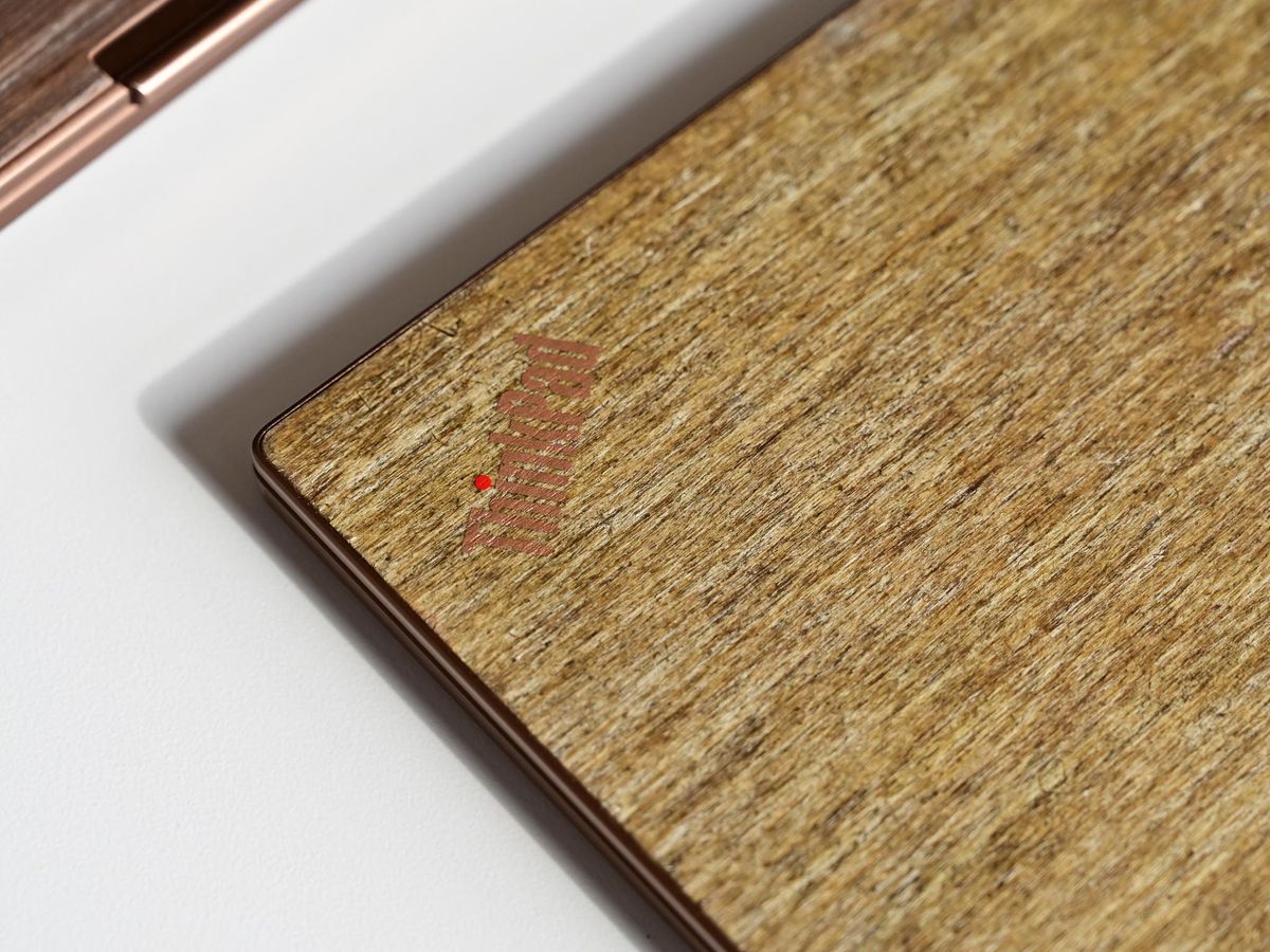 Lenovo Thinkpad Z13 Wood Exclusive