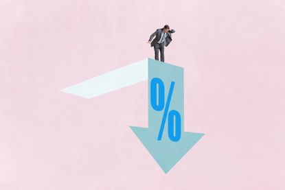 Debt funds concept investor interest rates arrow