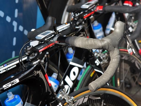 Tyler Farrar's (Garmin-Cervelo) handlebars are double wrapped in preparation for Paris-Roubaix.