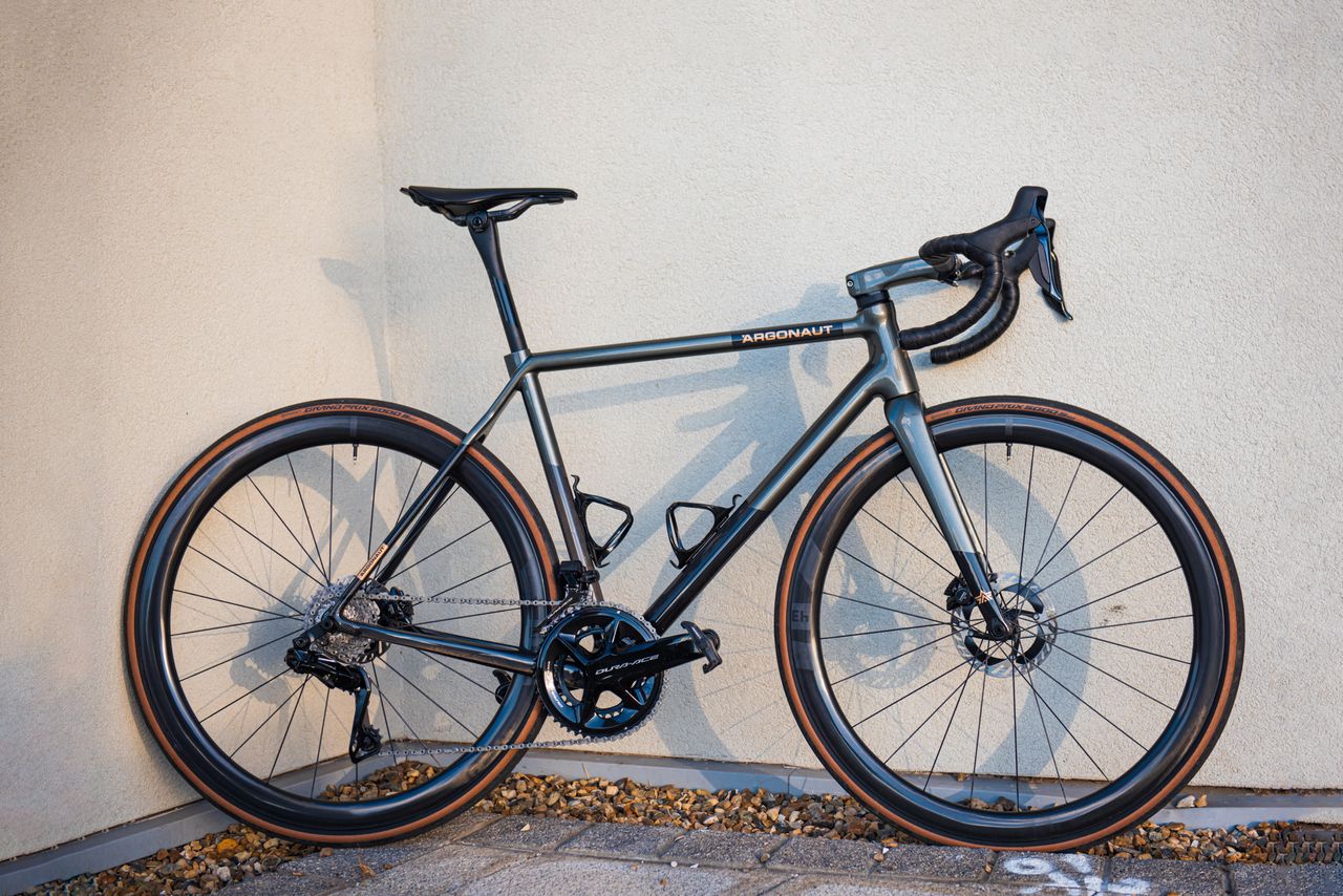 Argonaut RM3 - close up and side-on bike photos