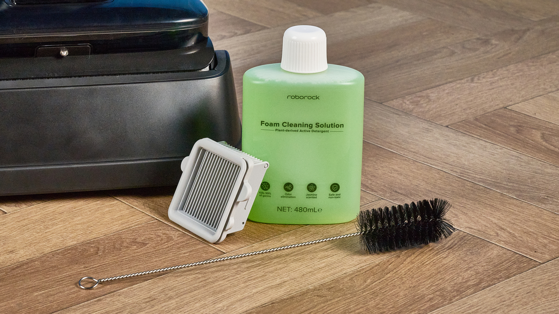 Roborock F25 ACE Pro accessories, detergent, filter and cleaner