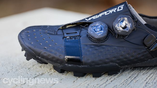 gravel riding shoes