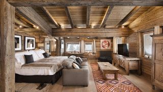 Ski lodge bedroom