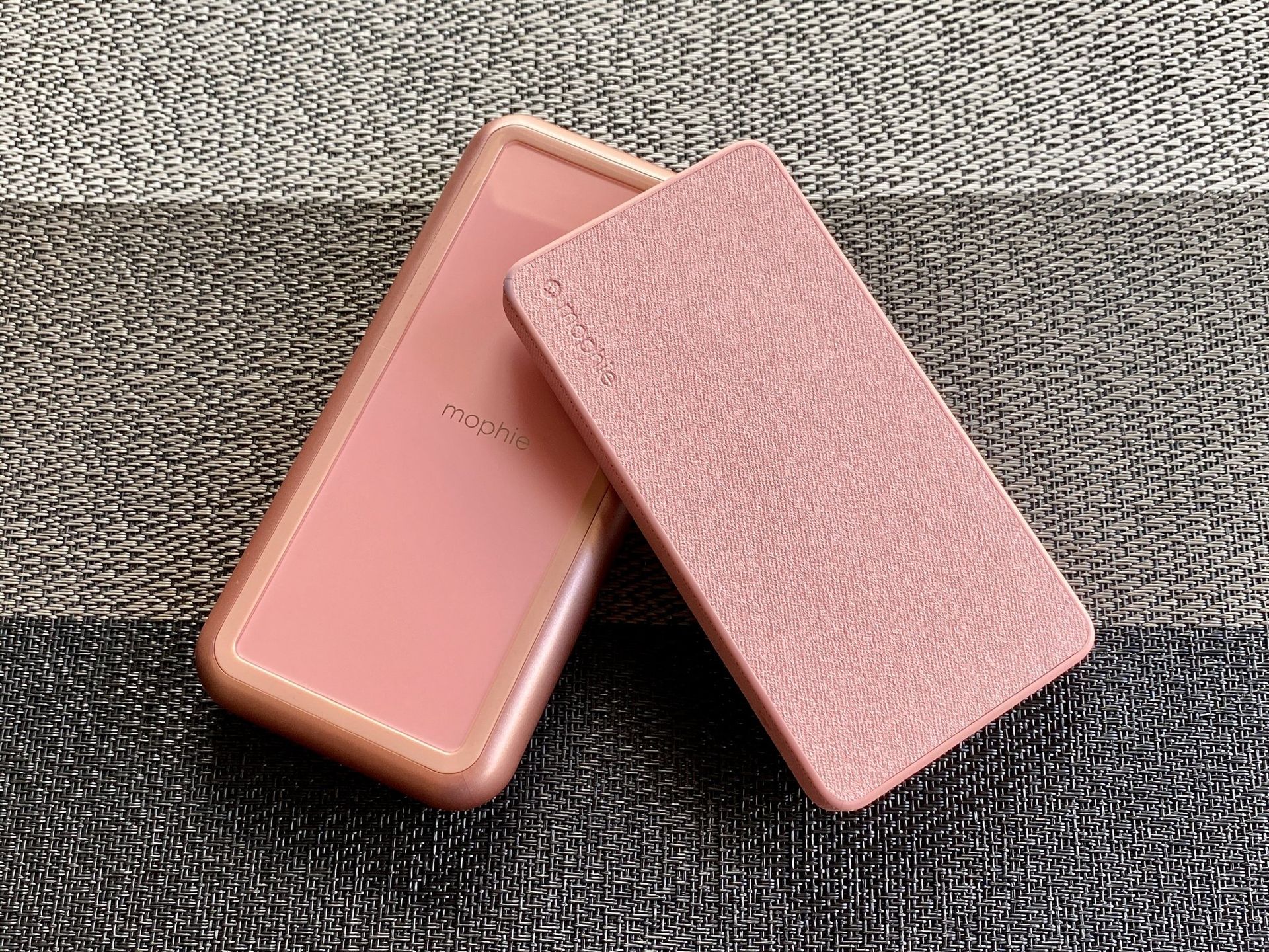 mophie powerstation and powerstation plus XL wireless review Power up