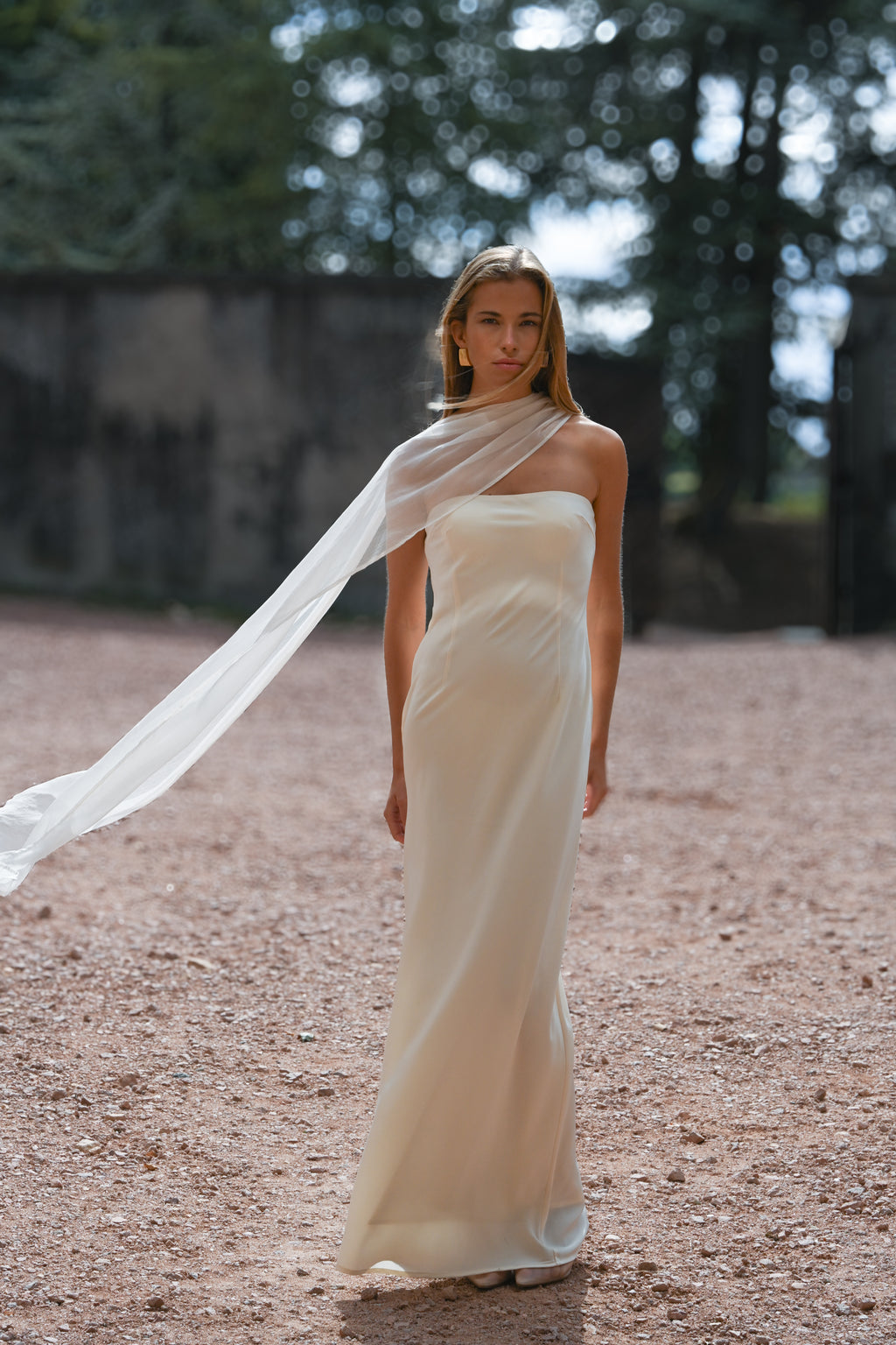 Vitoria Cape Dress &amp;mdash; Ivory