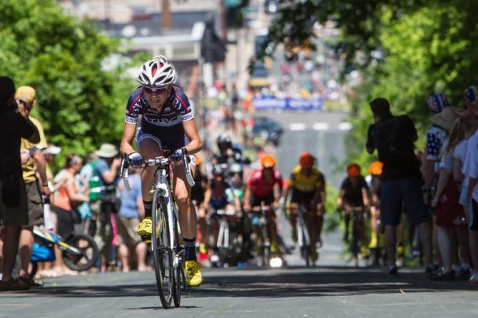 Claudia H&auml;usler (TIBCO) attacks to bridge up to the break.