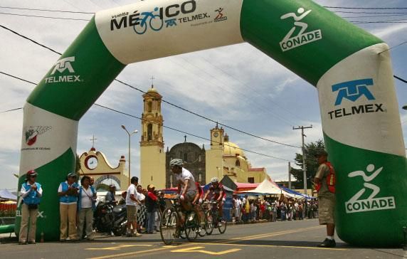 Gregorio Ladino takes the intermediate sprint