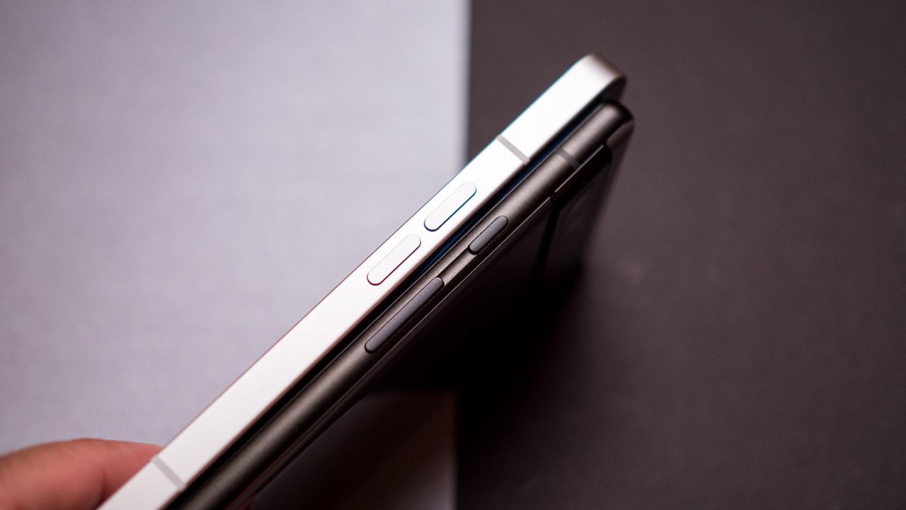 Nothing phone (1) vs. Google Pixel 6a