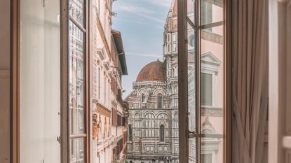 Live Anywhere on Airbnb, view of the Duomo in Florence