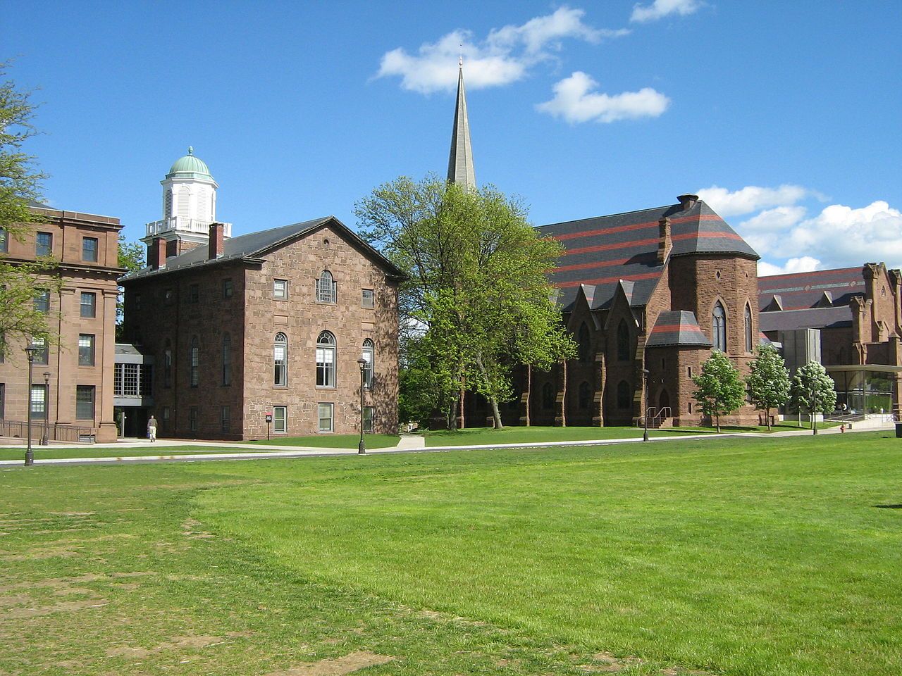 Wesleyan University&amp;#039;s College Row.