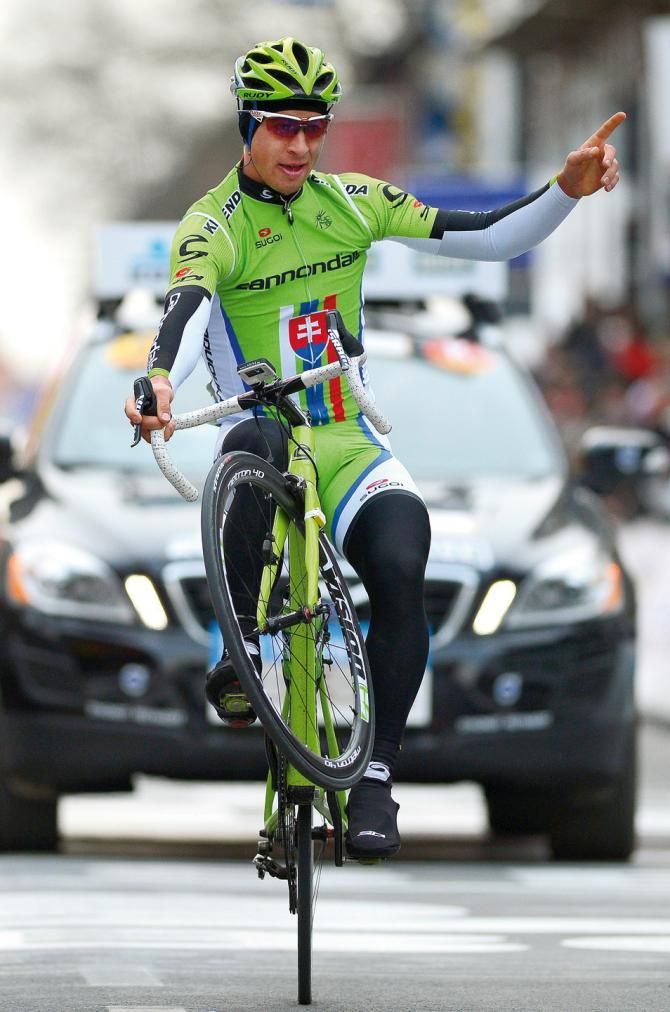 Peter Sagan (Cannondale) shows off his bike skills at Gent-Wevelgem