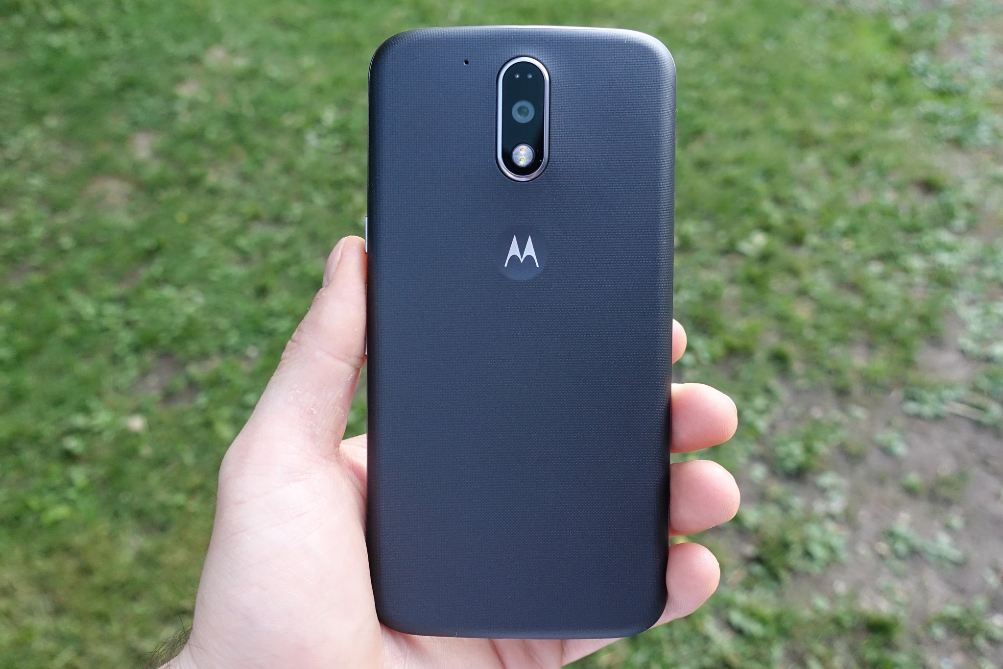 How to Hard Reset Motorola Moto G4 / Moto G4 Plus 4th Generation 