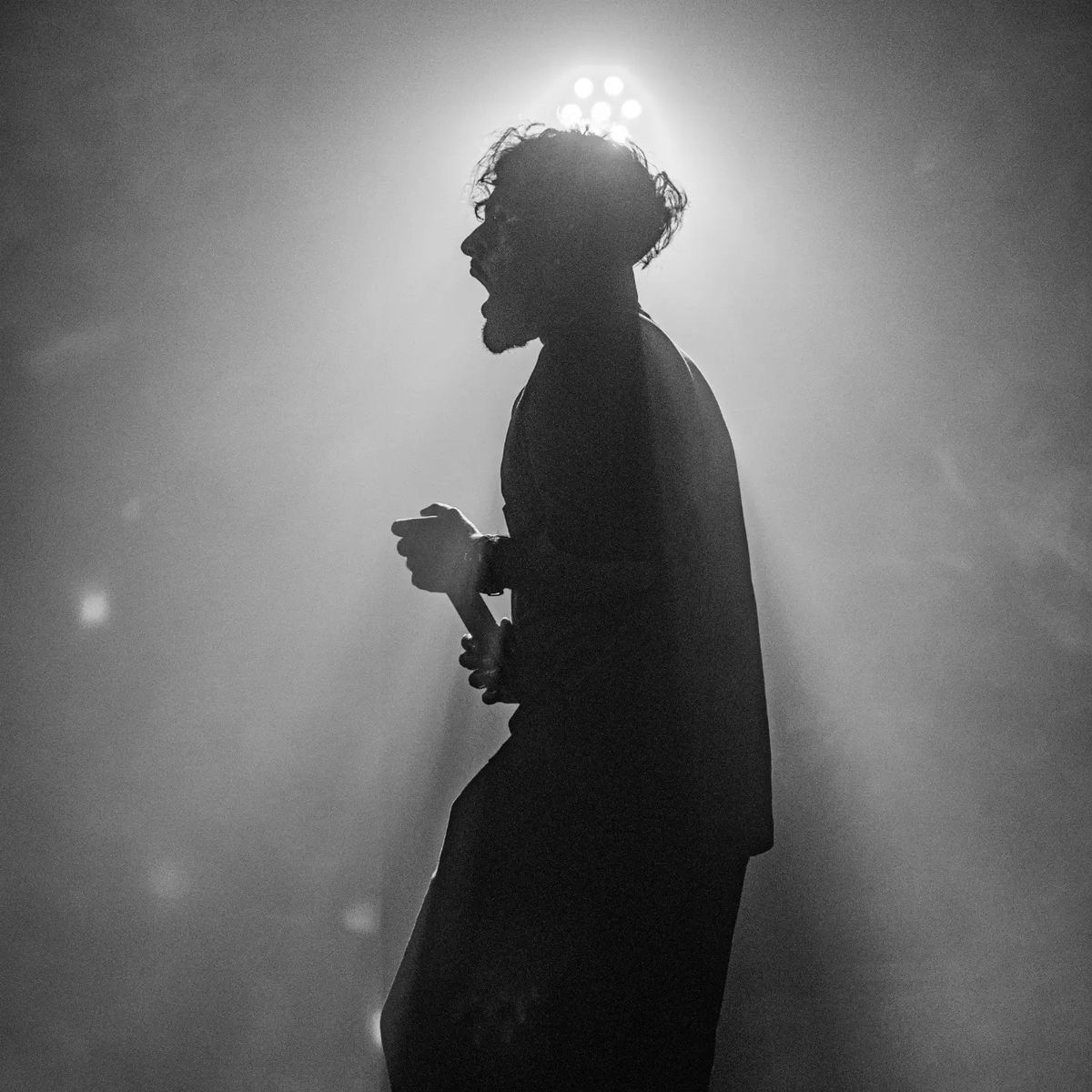 GuruShots - Powerful Black &amp; White Jan 26