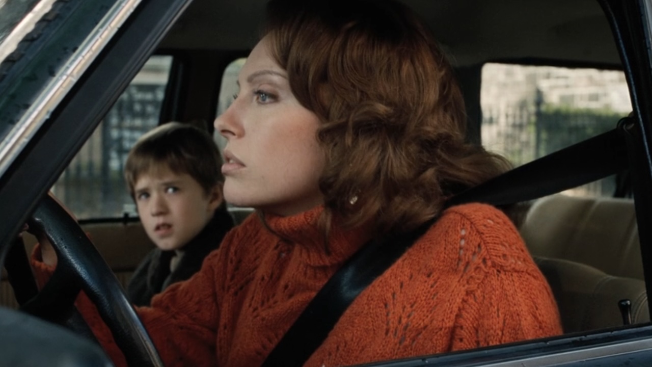 Cole and his mother in the car in The Sixth Sense