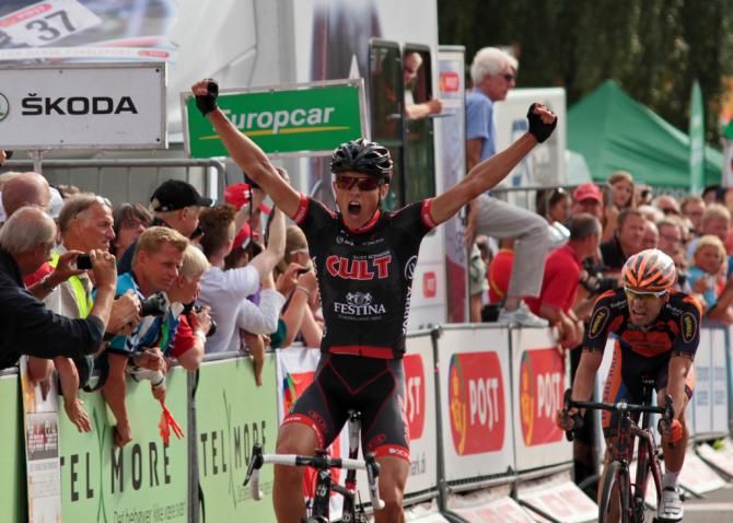 Magnus Cort (Team CULT Energy) won the sprint and the stage ahead of fellow break riders Nikola Aistrup (Concordia Forsikring-Riwal) and Lars Bak (Lotto-Belisol)
