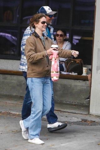 2kojpbQmryVxh2UWUrYVi3-320-80 من السهل إعادة إنشاء أفضل جولة Lana del Rey من Lana Del Rey
