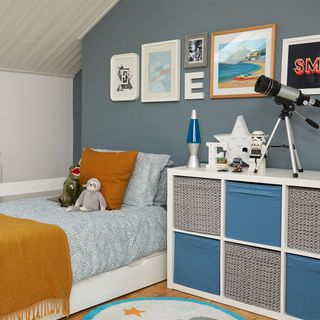 childrens bedroom with storage