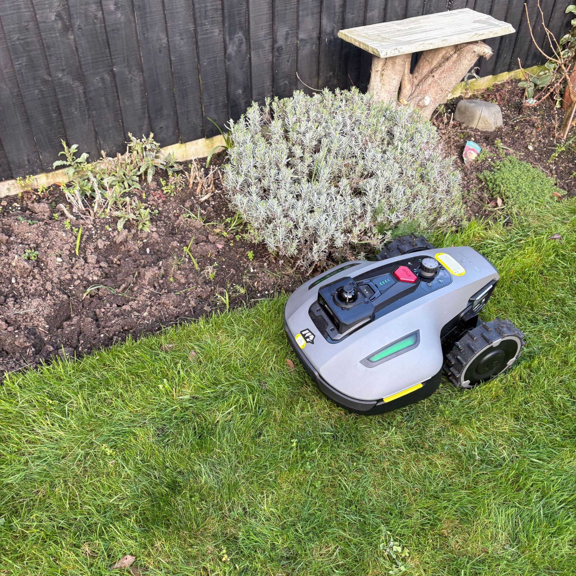 Mammotion YUKI Mini 2 1000 Robot Lawn Mower with LiDAR mowing edge of lawn