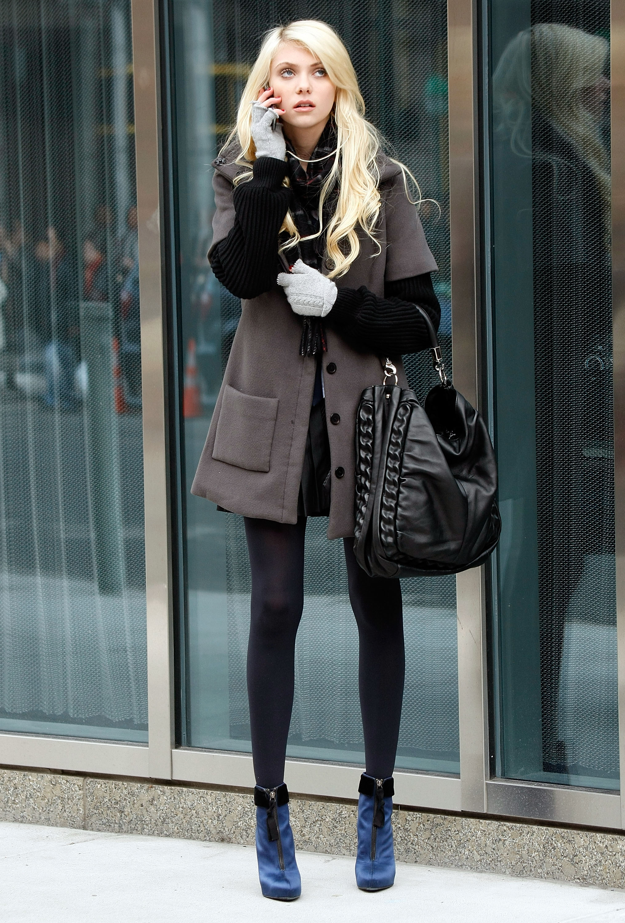 gg - jenny in black outfit