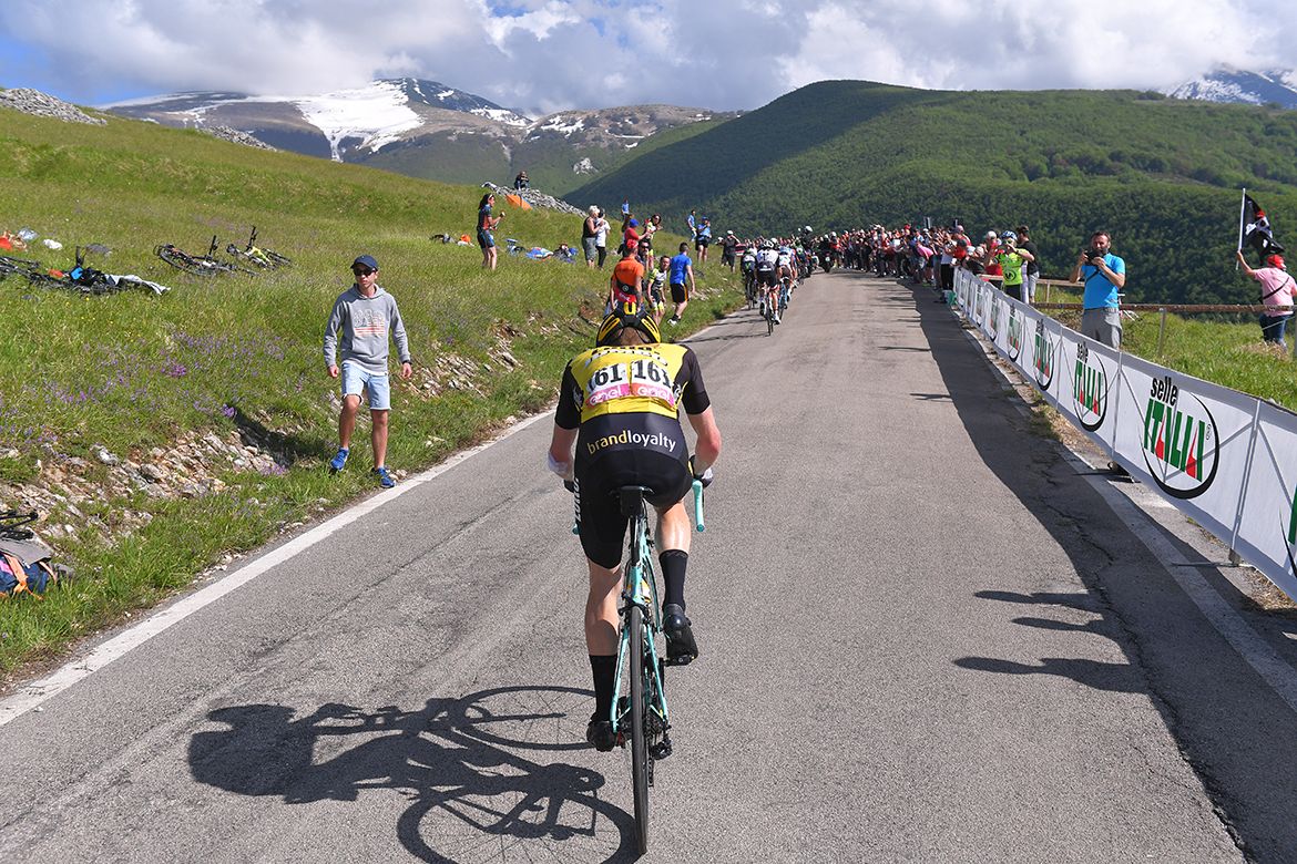 Steven Kruijswijk (LottoNl-Jumbo) fights his way to the finish