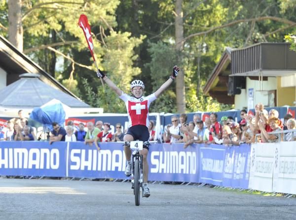 Andrea Waldis (Switzerland) wins the junior women's cross country world championship race.