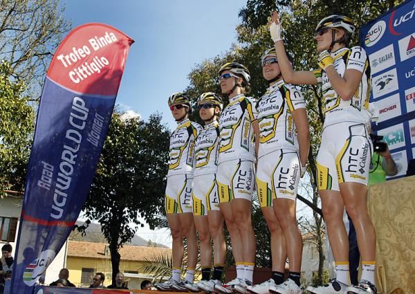 Italy's Noemi Cantele and her HTC Columbia Women teammates are presented at the start.
