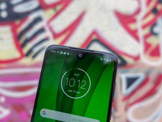 moto g7 plus android 10