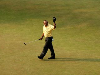 OAKMONT, PA - JUNE 17: Angel Cabrera of Argentina waves to the gallery after completing his round with a one-under par 69 in the final round of the 107th U.S. Open Championship at Oakmont Country Club on June 17, 2007 in Oakmont, Pennsylvania. (Photo by Sam Greenwood/Getty Images) *** Local Caption *** Angel Cabrera
