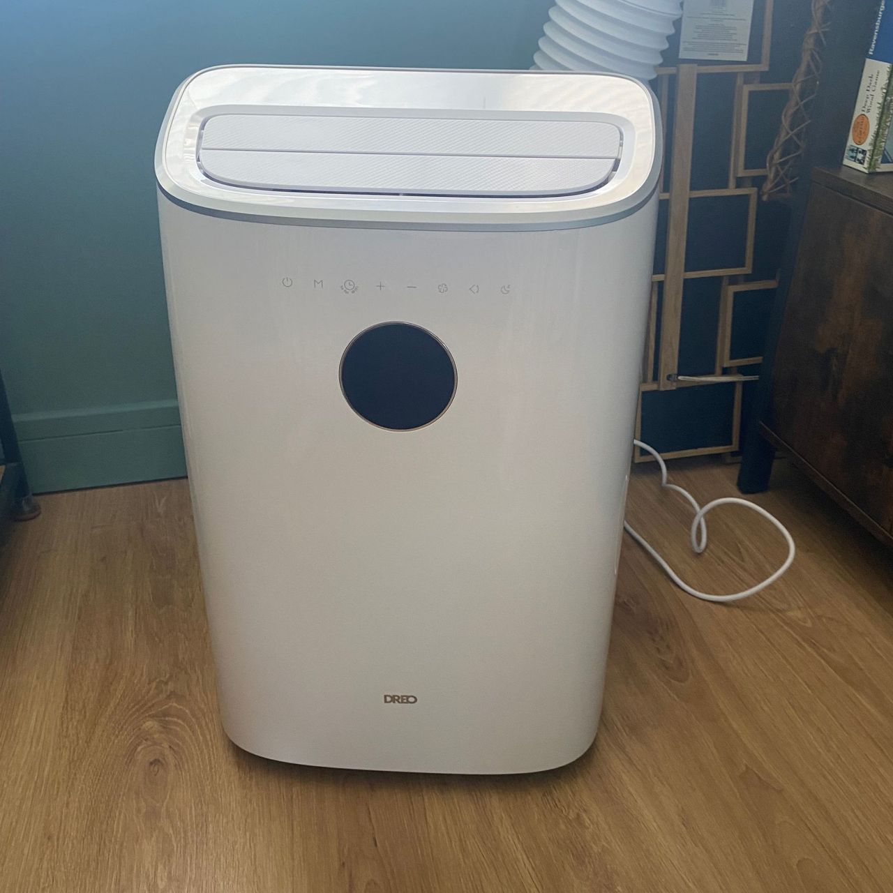 Dreo 318s portable air conditioner set up in a home office