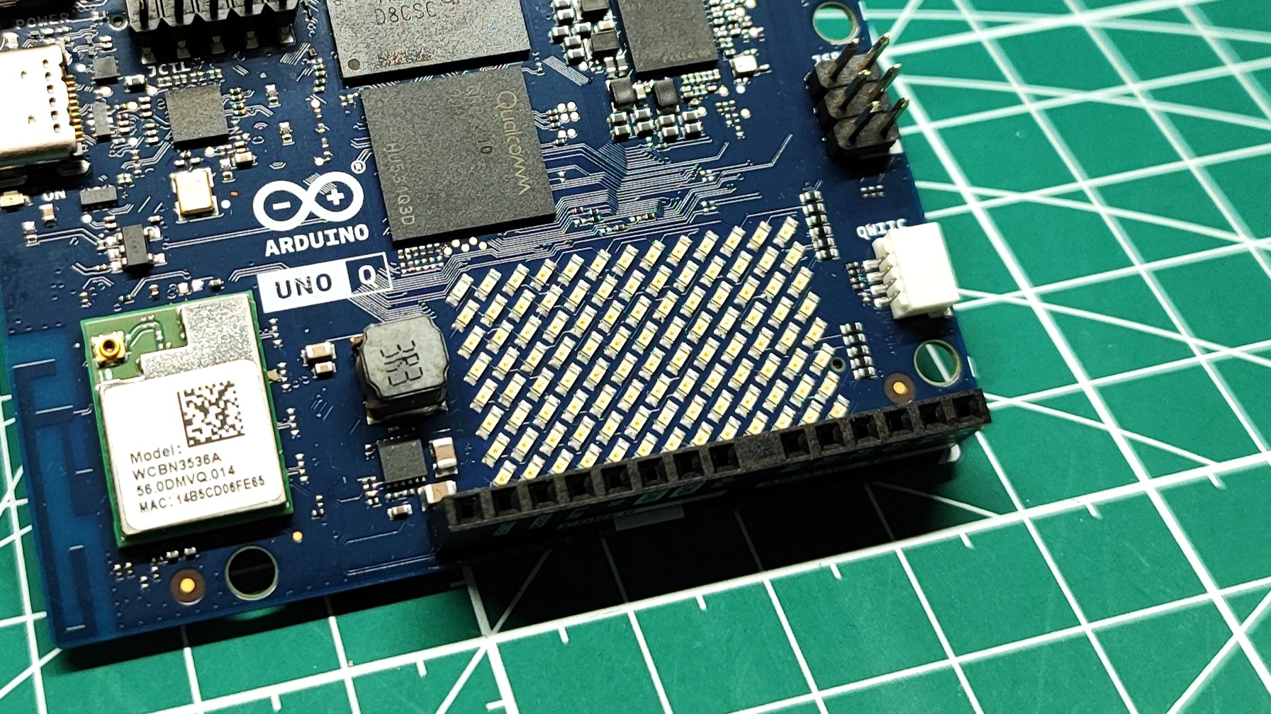 Arduino Uno Q