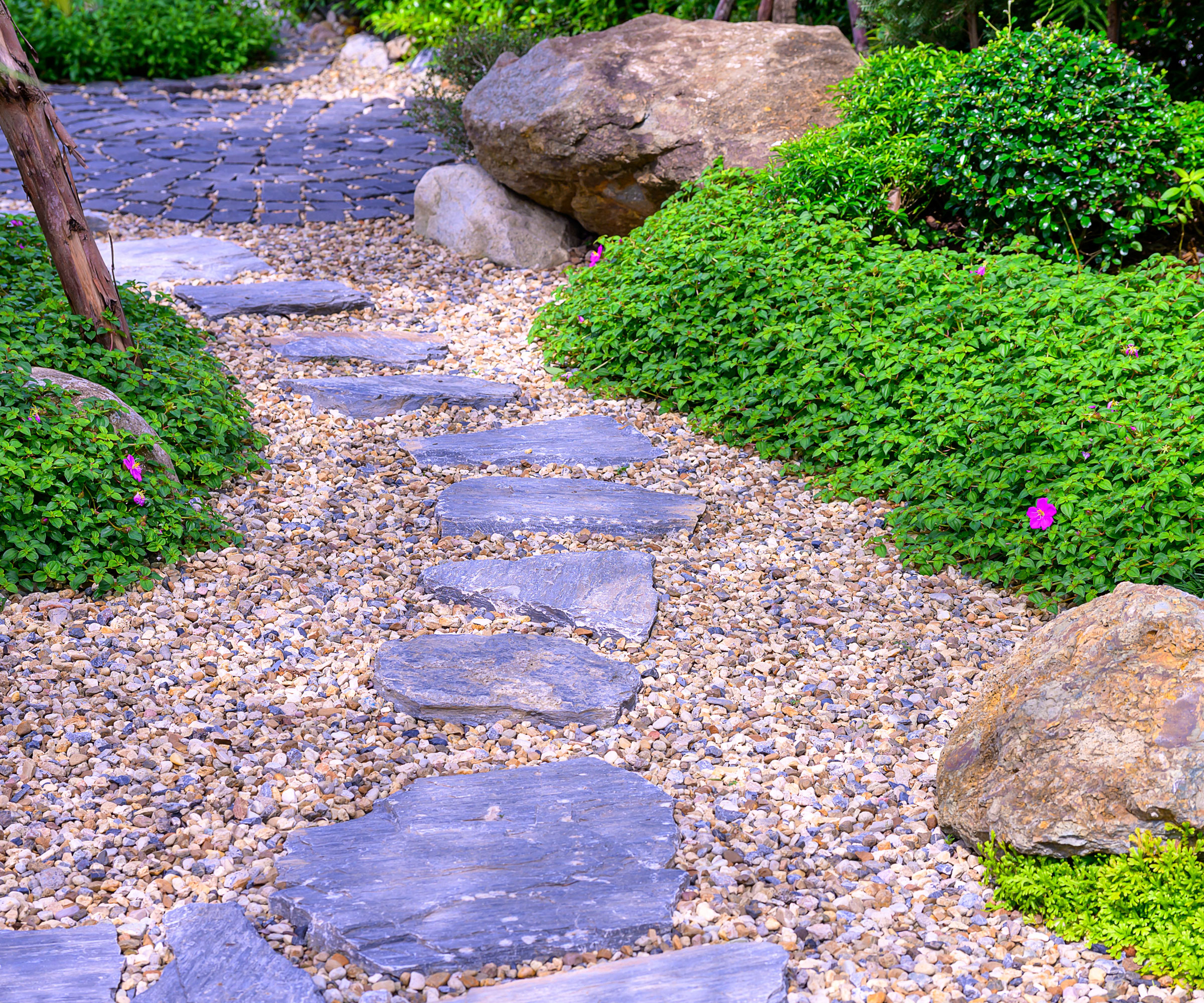 tapering pathway with slate slabs and gravel