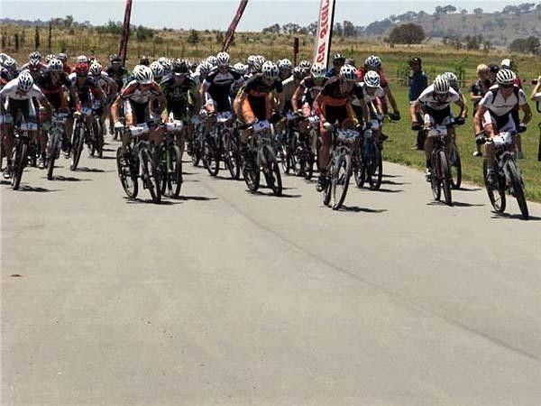 The pace was fast among the elite and U23 riders as they raced to the first singletrack climb.