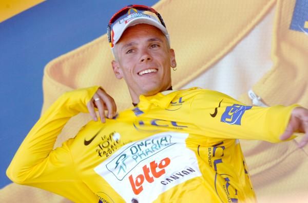 Gilbert pulls on the yellow jersey