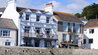 The St Mawes Hotel is located right on the harbourside in the Cornish village