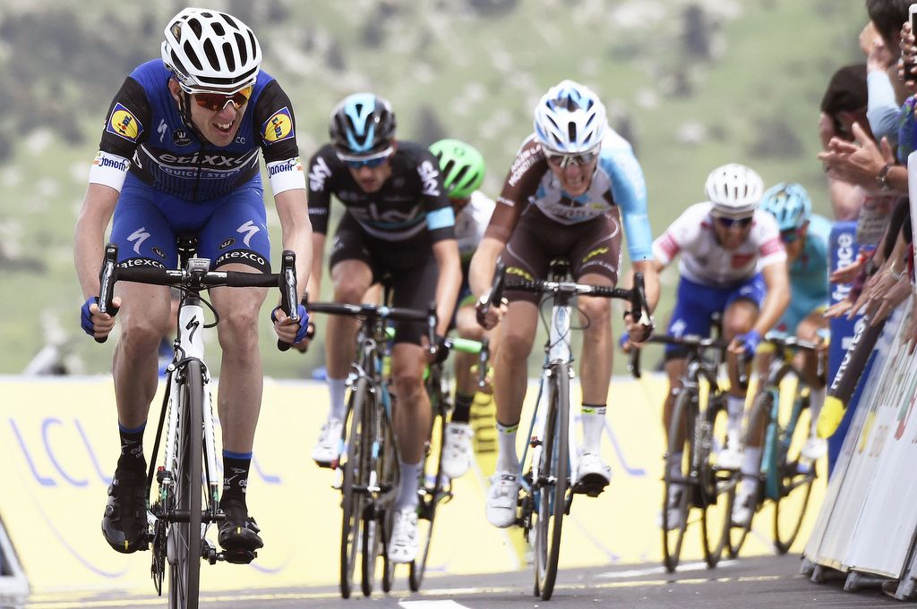 Dan Martin sprints to the line to secure a podium position