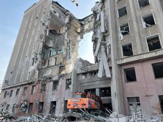A building bombed during the Russia-Ukraine war