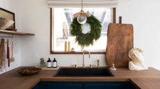 minimal Christmas kitchen by Urbanology Designs