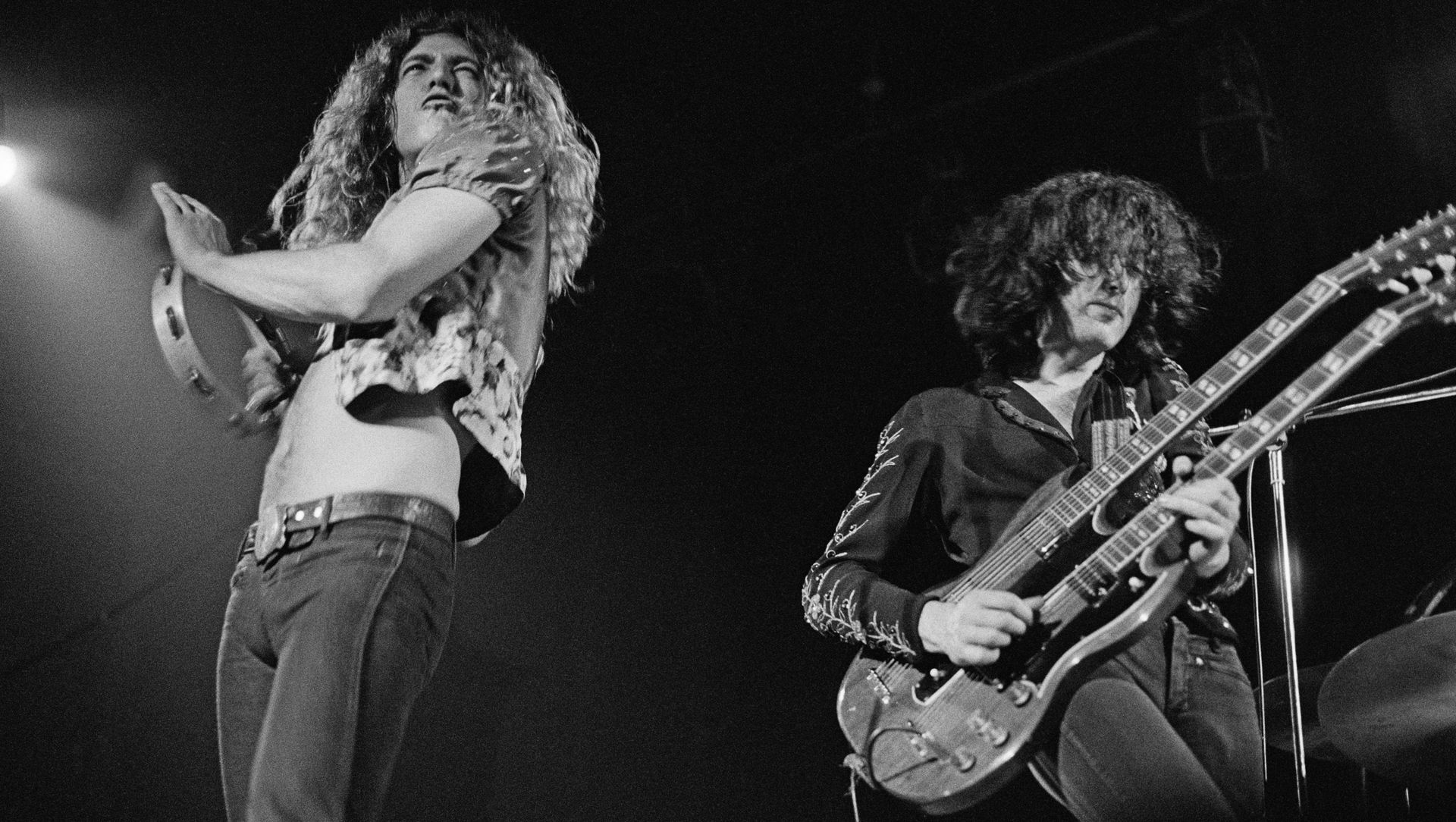 Led zeppelin слушать. Изабелла вон Зеппелин. Ледзепелен лестница в небо слушать бесплатно. SOLIST of Stairway to Heaven Live.