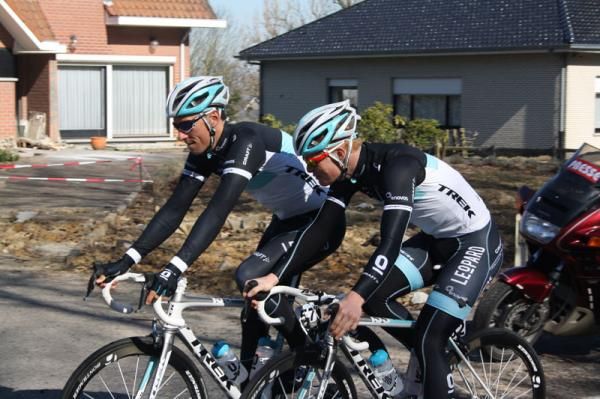 The riders find time to talk about yesterday's race
