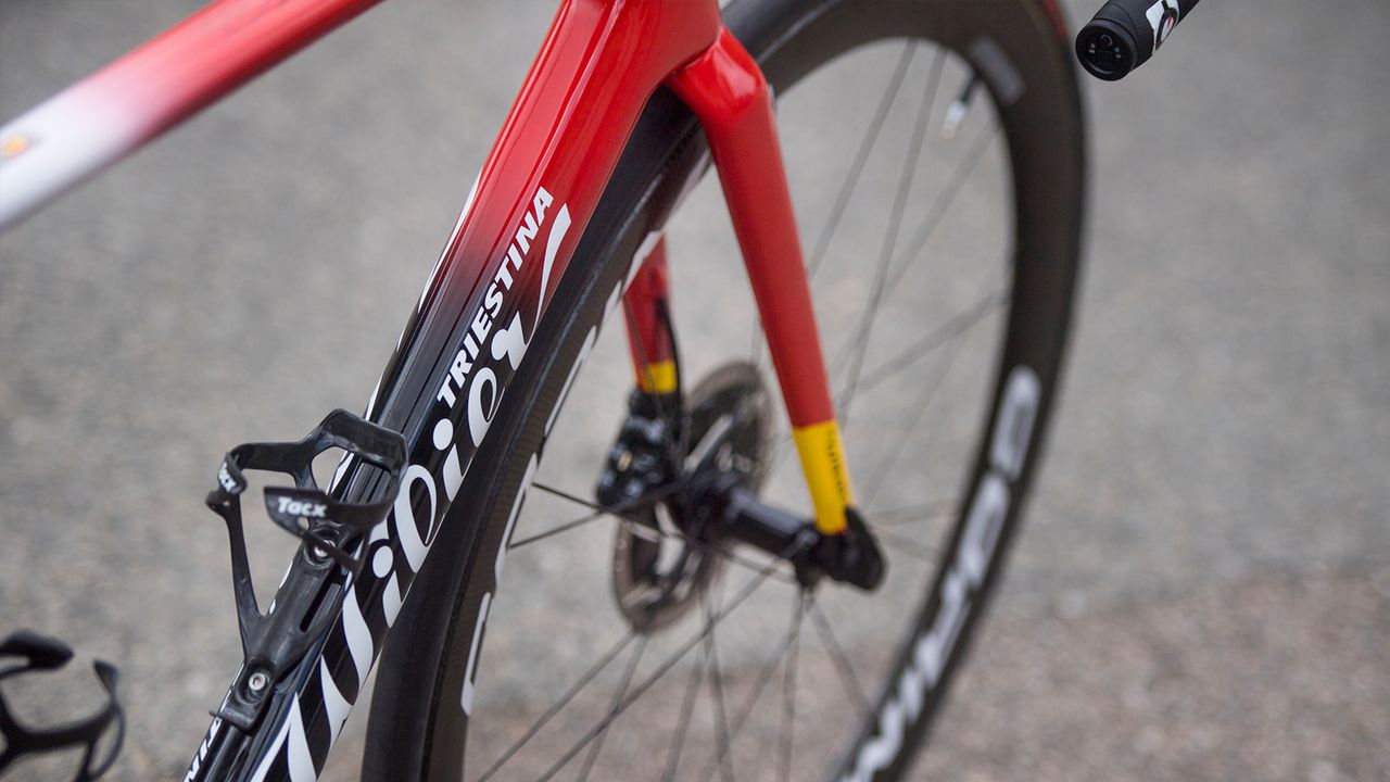 Luis Leon Sanchez's Spanish champion's themed Wilier Zero SLR