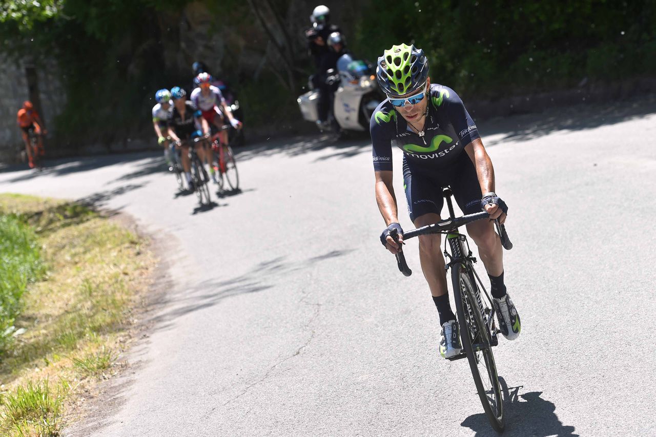 Giovanni Visconti (Movistar) attacks