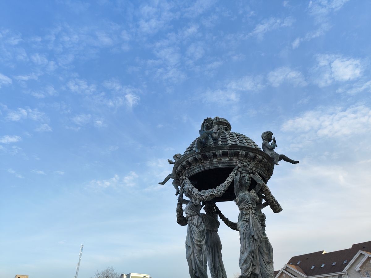 Xiaomi 12 Pro wide-angle photo samples