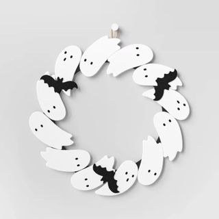 Felt Halloween Wreath Ghost with Bats