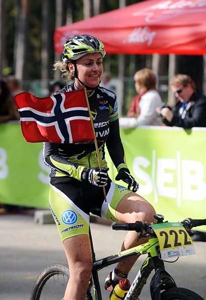 Gunn-Rita Dahle Flesjaa rides to a win at the European Marathon Championships